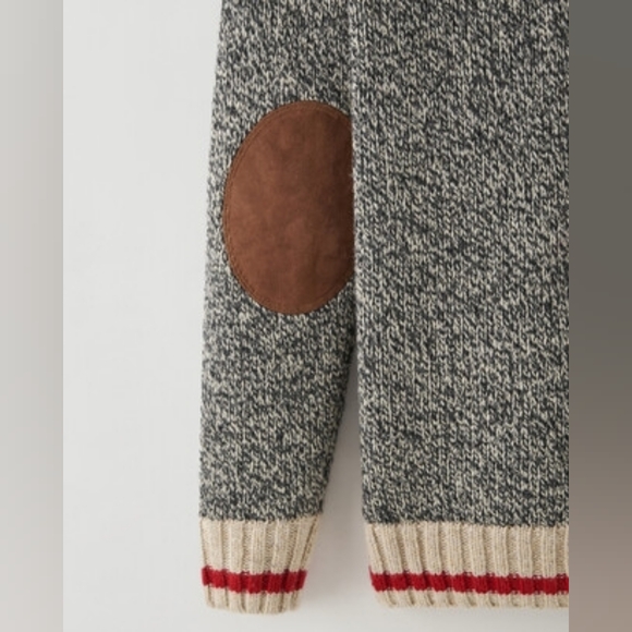 Roots Sweaters - Roots Cabin Crewneck Sweater with Suede Elbow Patches In Marled Grey Sz M